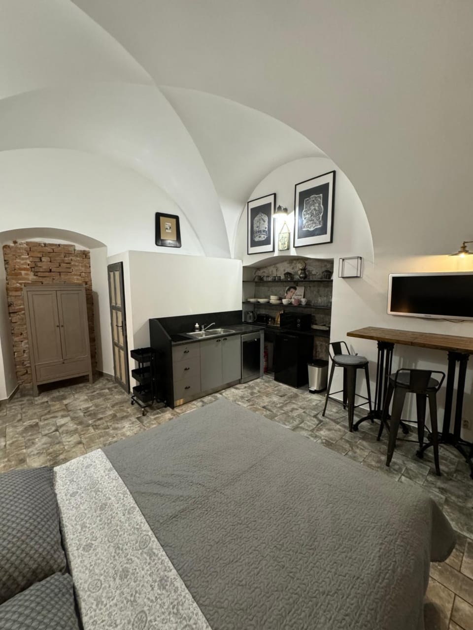 Kitchen or kitchenette, Photo of the whole room