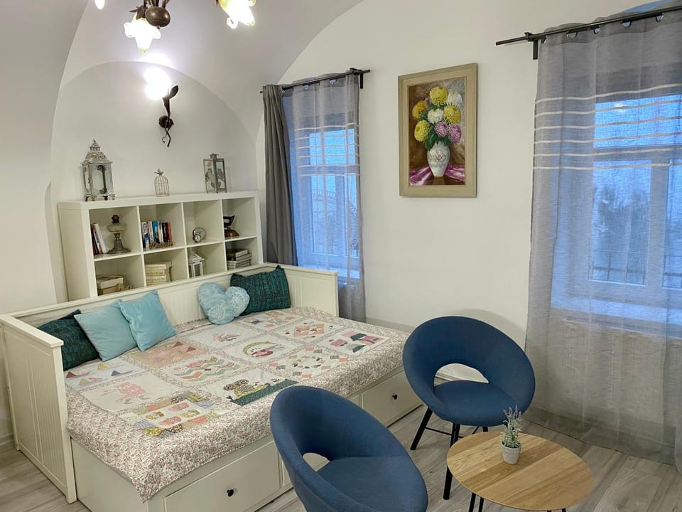 Living room, Photo of the whole room, Seating area