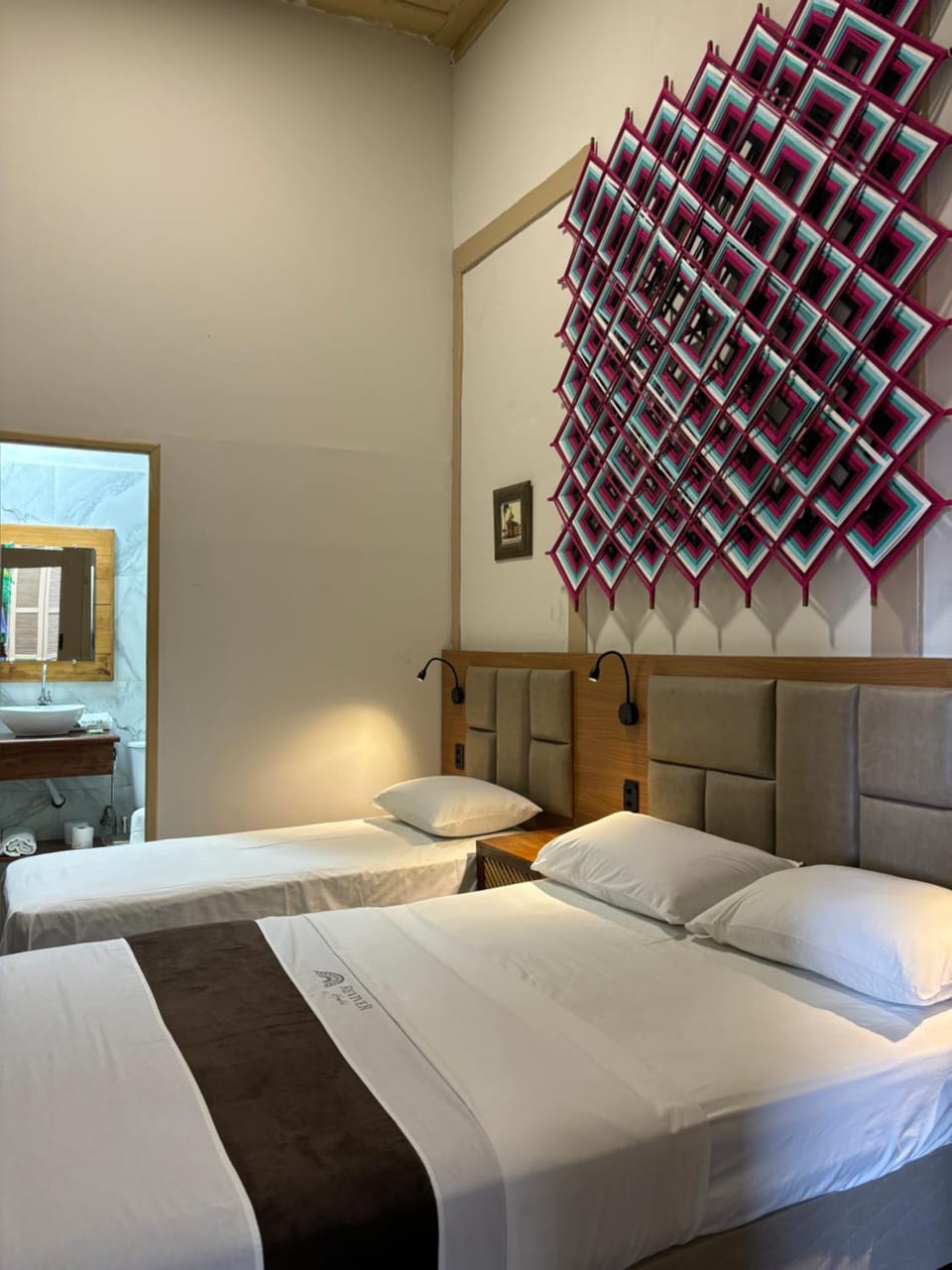 Reviver Hostel Bed and Breakfast in São Luís