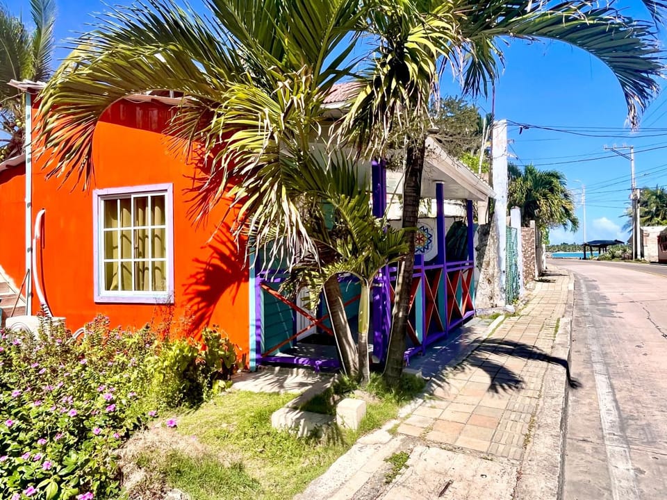 Ocean green village Hostel in Colombia