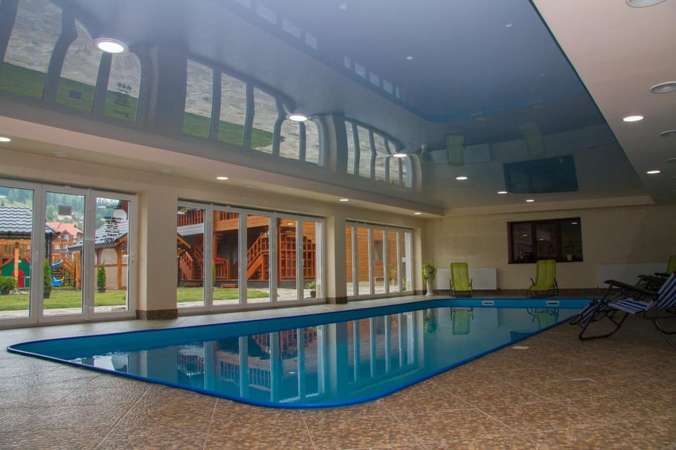 Swimming pool, Swimming pool