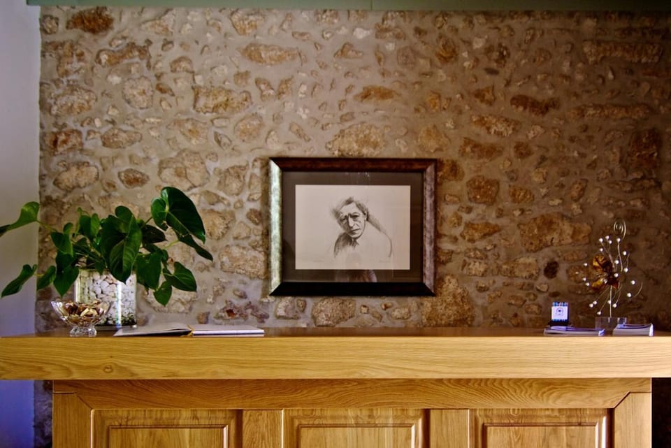 Lobby or reception, Decorative detail