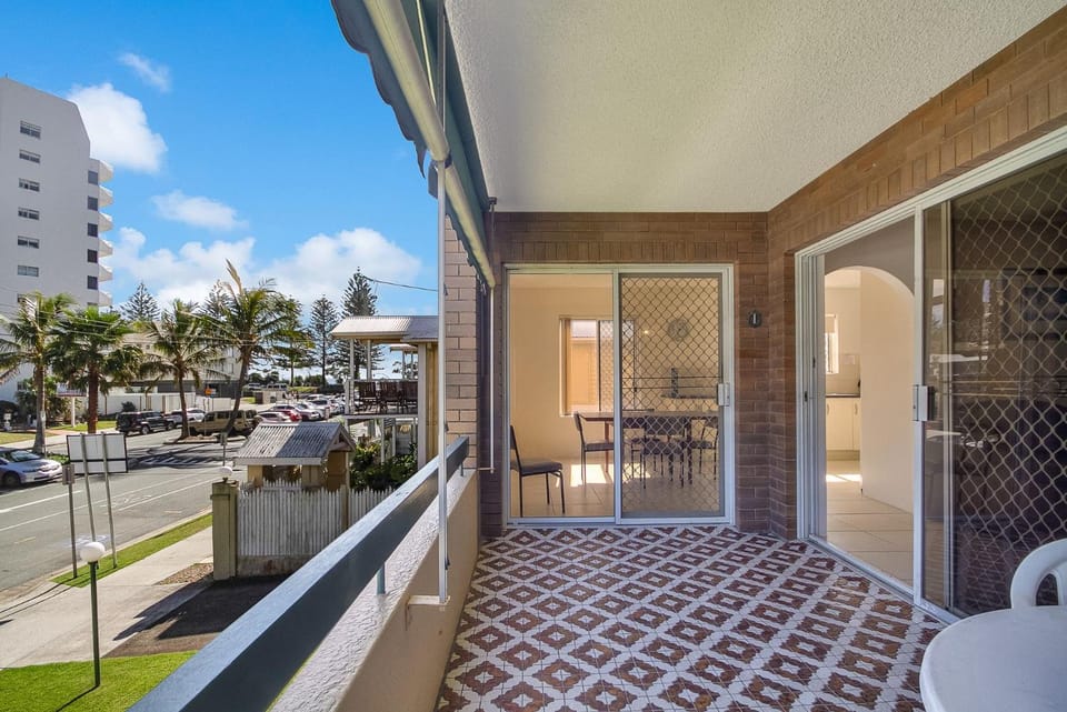 Maybury Unit 1 Apartment in Tweed Heads
