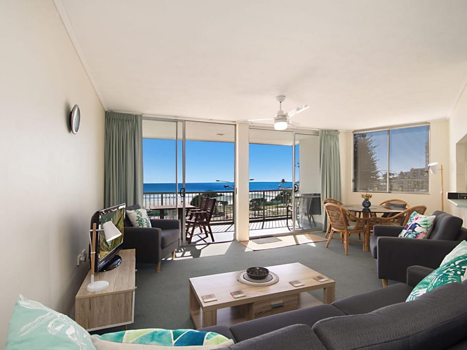 Kingston Court Unit 11 Apartment in Tweed Heads