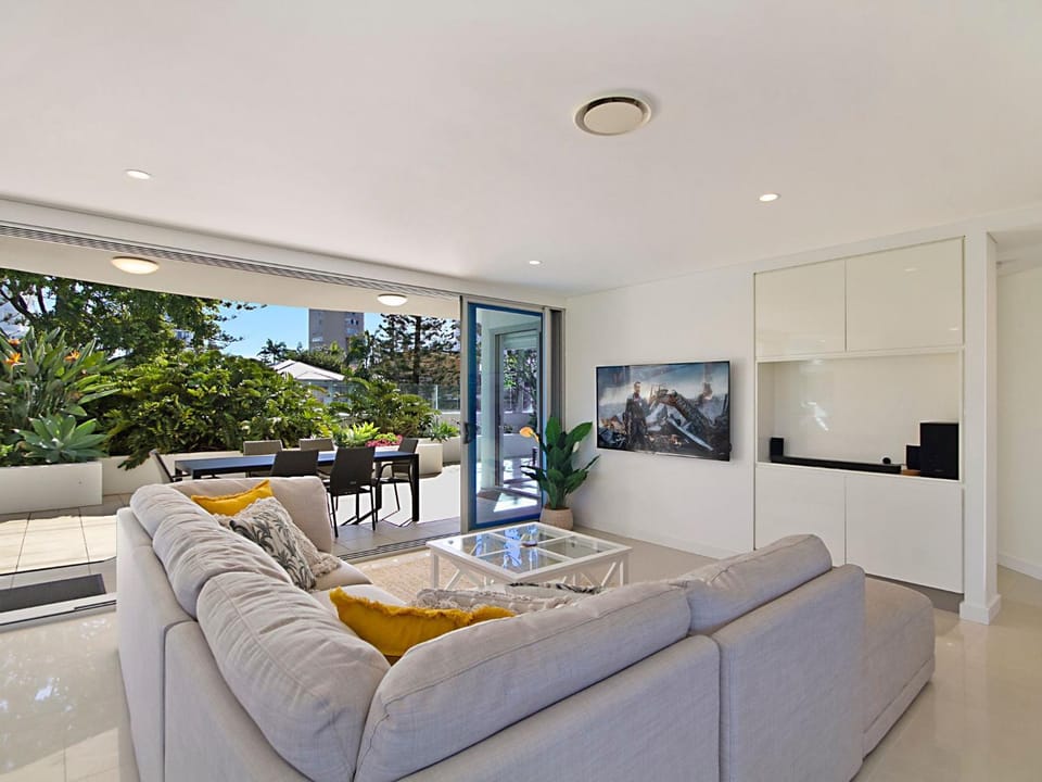 Nielsen on the Park Unit 1 3 Bed Apartment in Tweed Heads