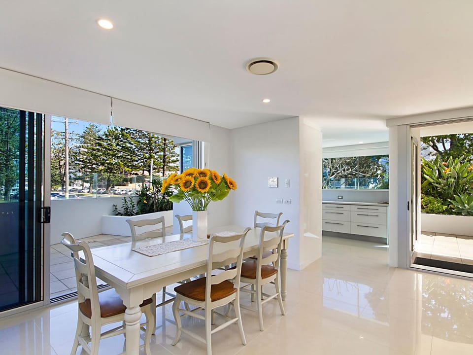 Nielsen on the Park Unit 1 3 Bed Apartment in Tweed Heads