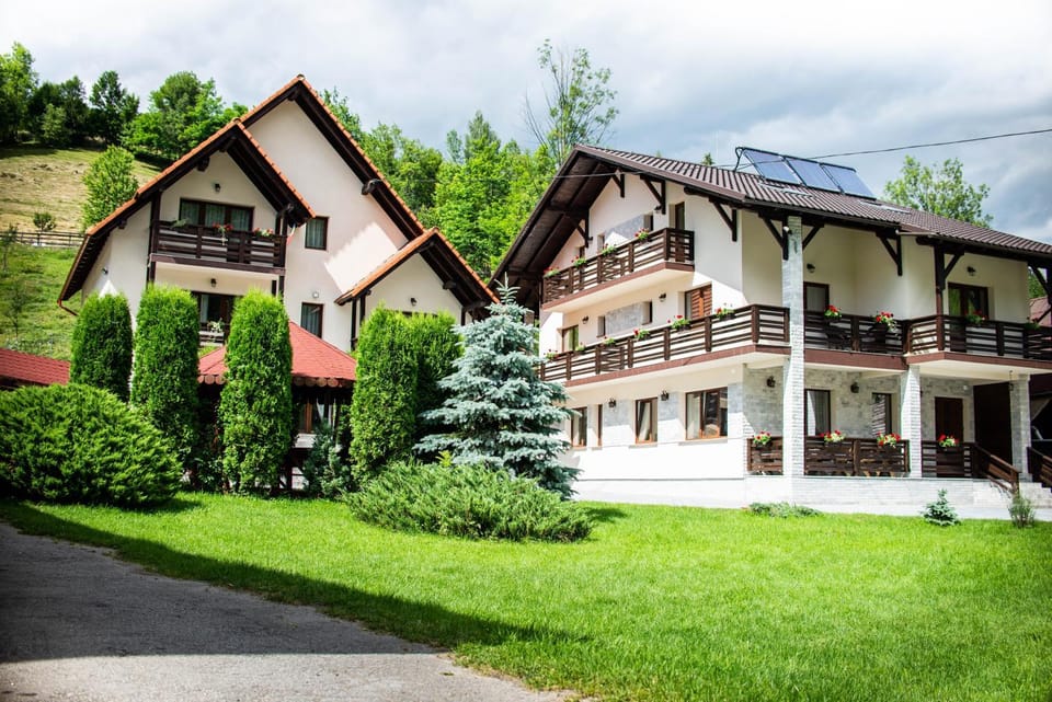 Pensiunea Poienita Farm Stay in Cluj County
