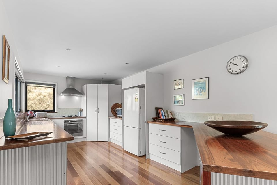 Sanctuary House House in Wye River