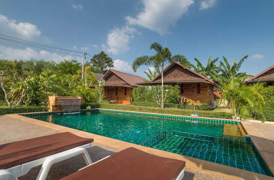 Day, Garden, Pool view, Swimming pool, sunbed