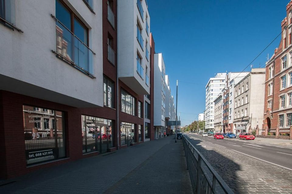 Property building, Neighbourhood, City view, Street view, Location