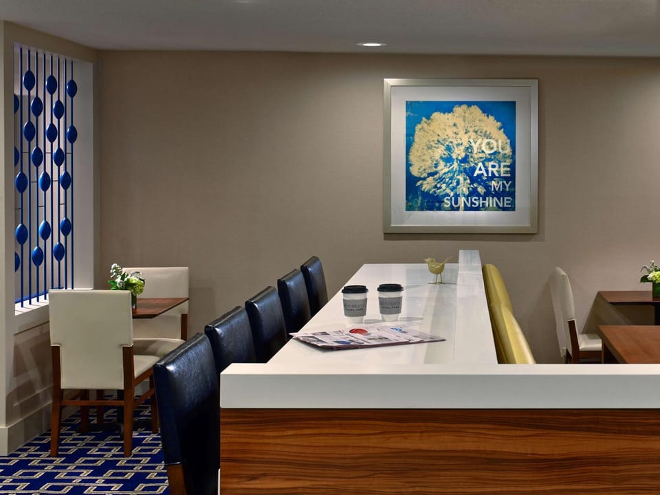 Restaurant/places to eat, Lobby or reception