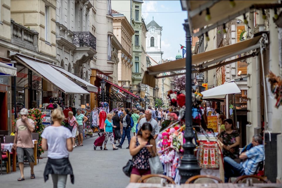 Neighbourhood, Street view, Shopping Area