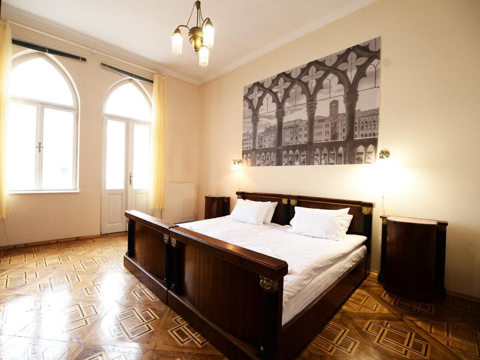 Bed, Decorative detail, Bedroom