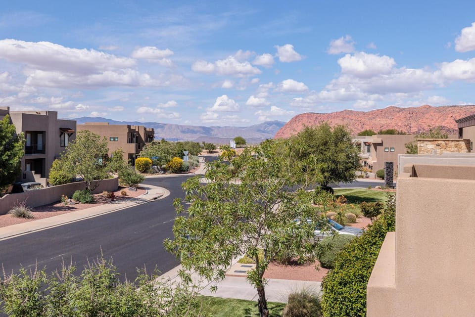 Snow Canyon Escape House in St George