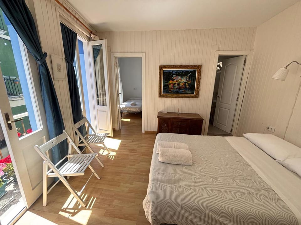 Pension Alver- EL Refugio del Artista Hotel in Cudillero