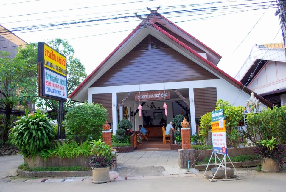 Facade/entrance, Day