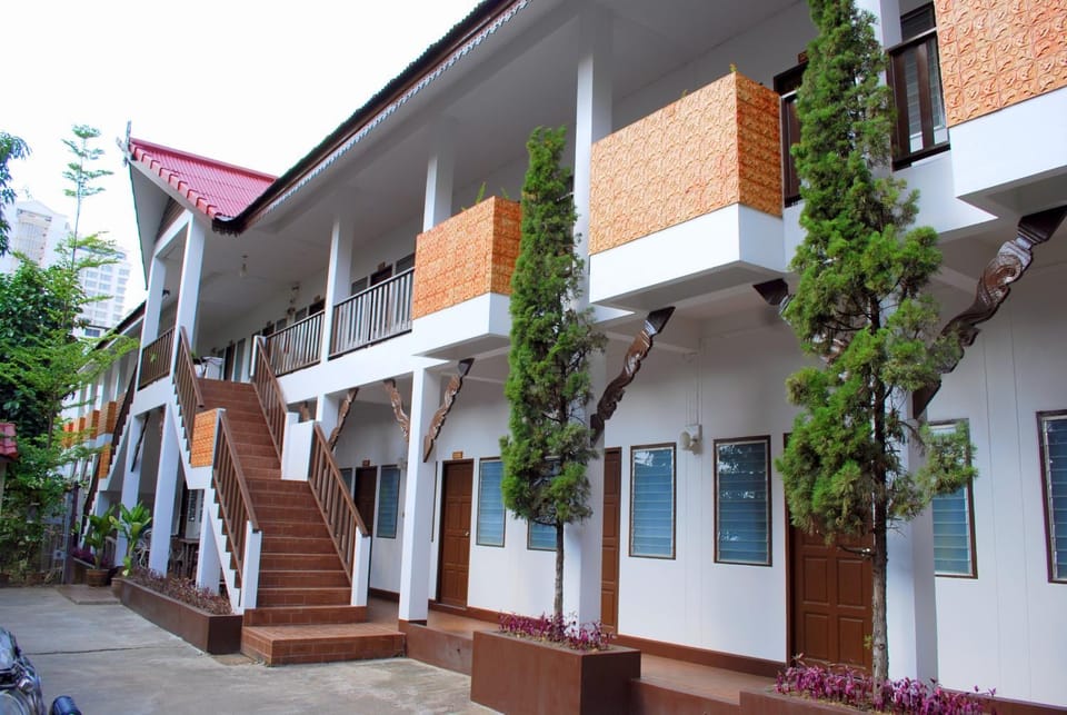 Property building, Day