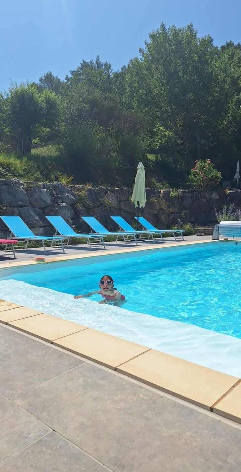 Pool view, Swimming pool, sunbed