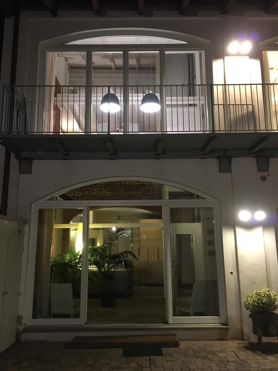 Facade/entrance