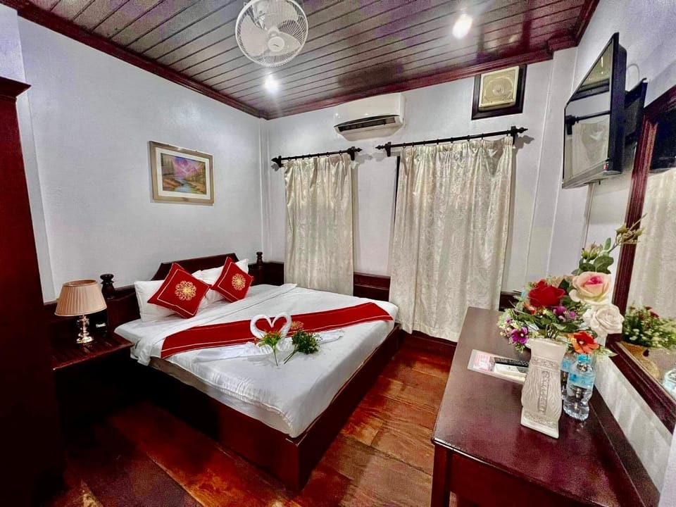 Villa Phathana Royal View Hotel Bed and Breakfast in Luang Prabang