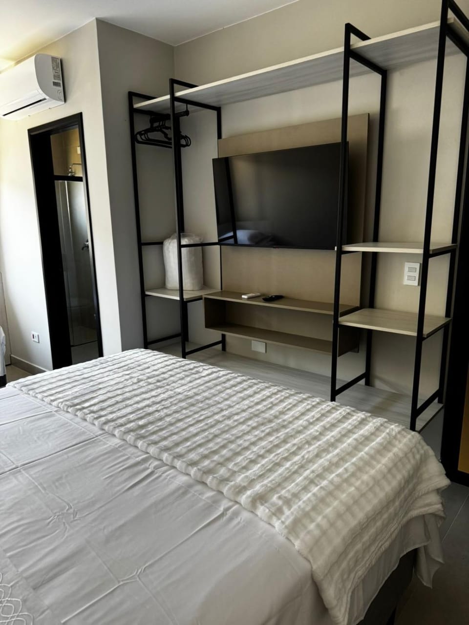 Bed, Photo of the whole room, Bedroom, wardrobe