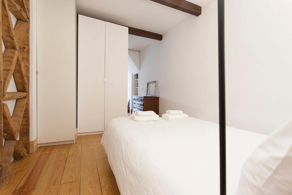Center, Charm, Practical and Quiet Apartment in Lisbon