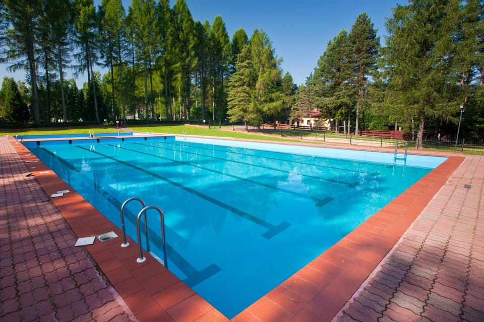 Swimming pool, Swimming pool