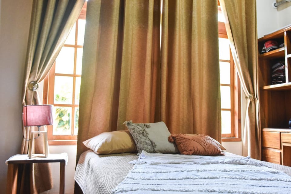 Casa Cora Bed and Breakfast Bed and Breakfast in Alajuela Province