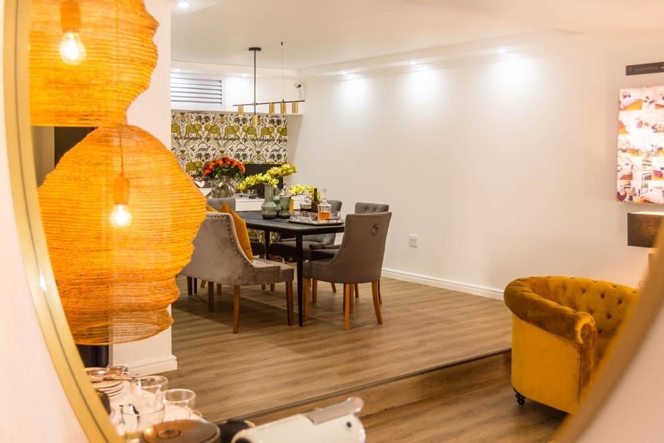 Communal lounge/ TV room