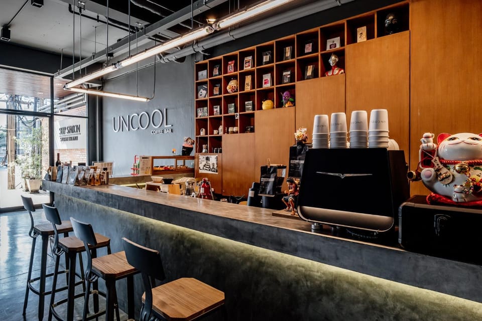 Property building, Restaurant/places to eat, Lounge or bar, Meals, Drinks