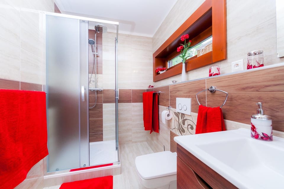Shower, Bathroom
