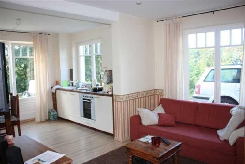 Kitchen or kitchenette, Seating area