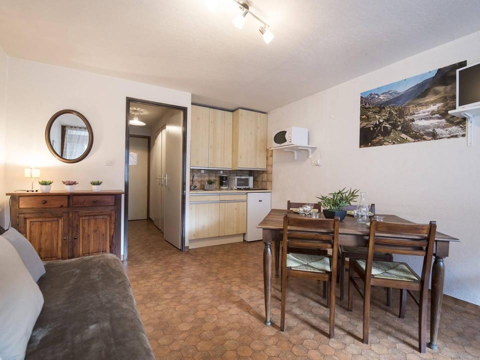 Studio 4 pers. avec parking proche centre et téléphérique - FR-1-296-170 Apartment in Saint-Lary-Soulan