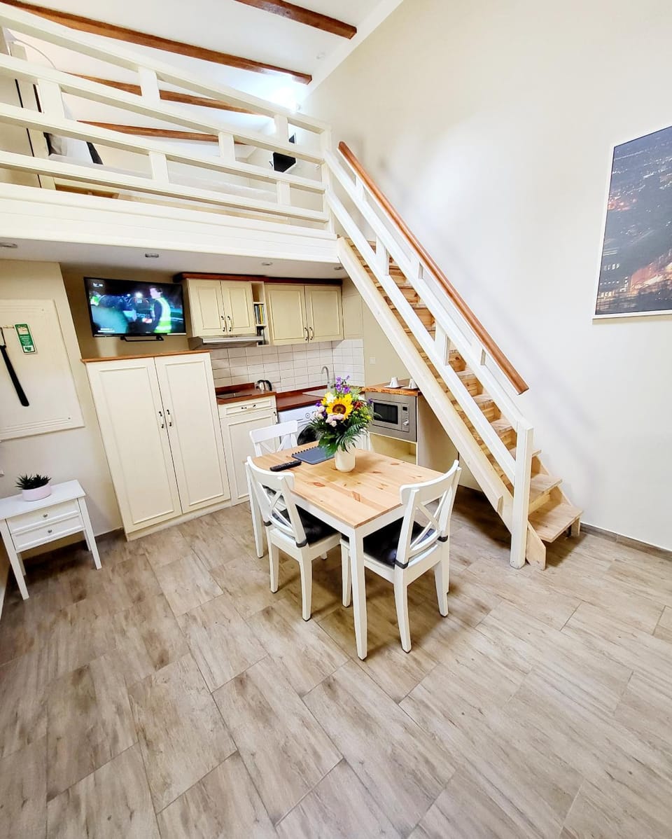 Living room, Photo of the whole room