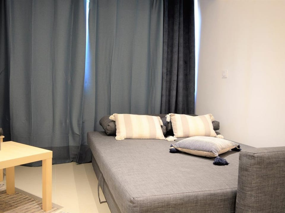 Studio 2 pers au Lavandou, près plage, parking, ménage inclus - FR-1-251-78 Apartment in Le Lavandou