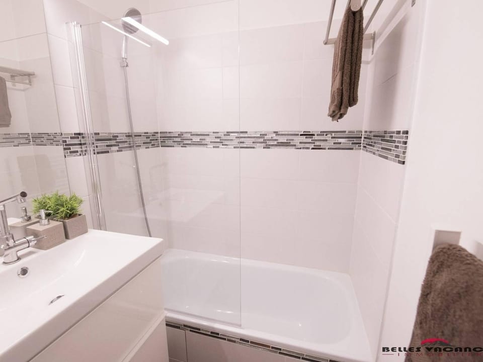 Studio cabine 4 pers proche centre Saint Lary - FR-1-296-231 Cabin in Saint-Lary-Soulan