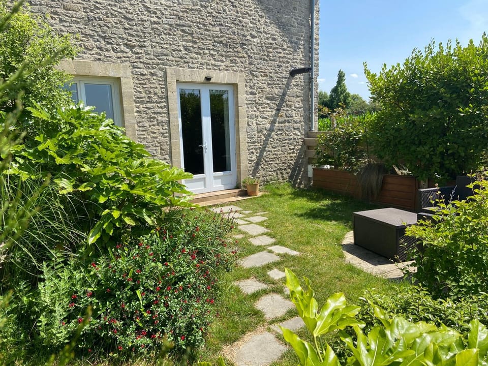 Property building, Garden