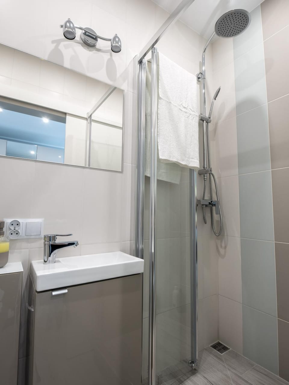 Shower, Bathroom