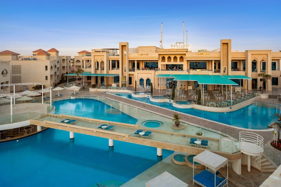 Property building, Pool view, Swimming pool