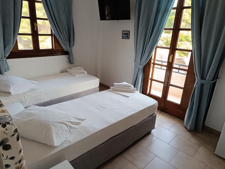 Philoxenia By Kyriakakou Apartment hotel in Islands