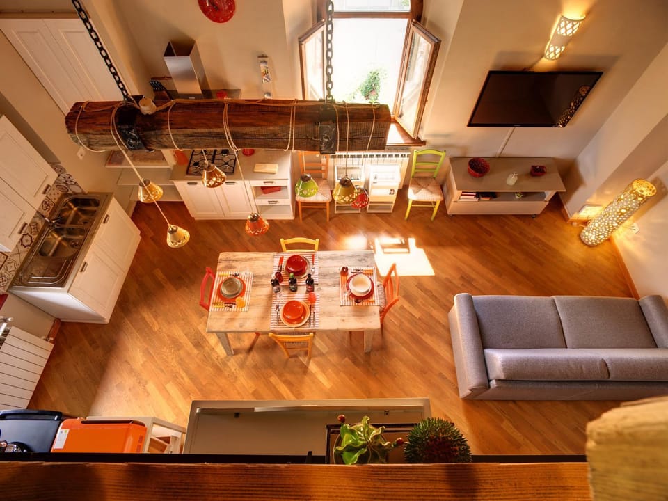 Living room, Dining area