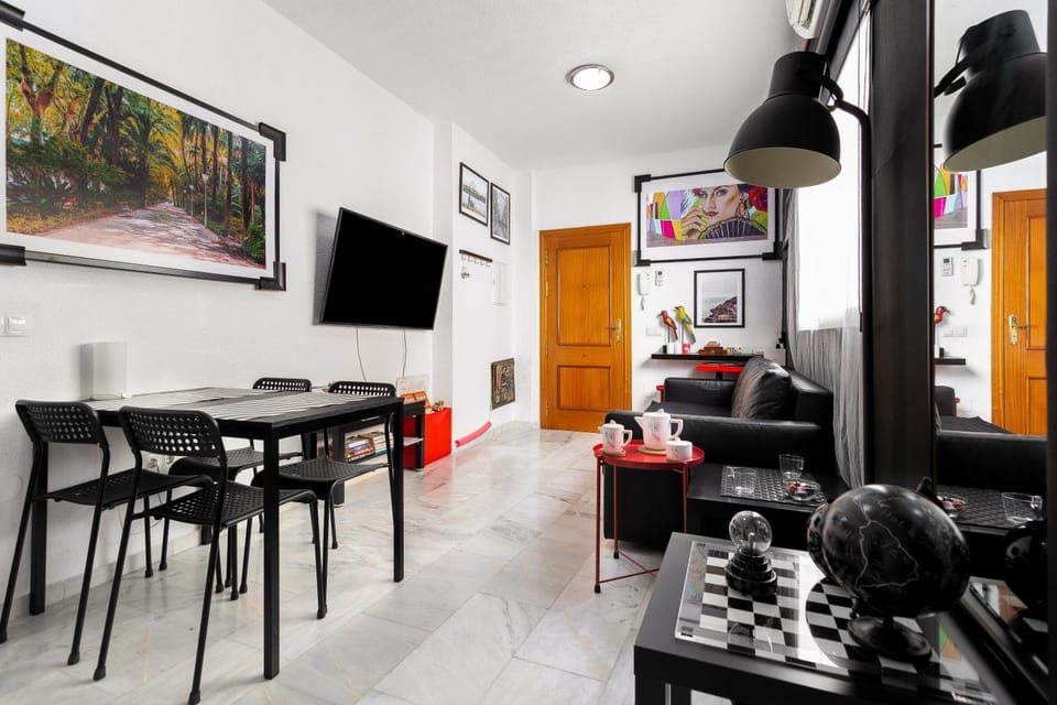 Living room, Dining area