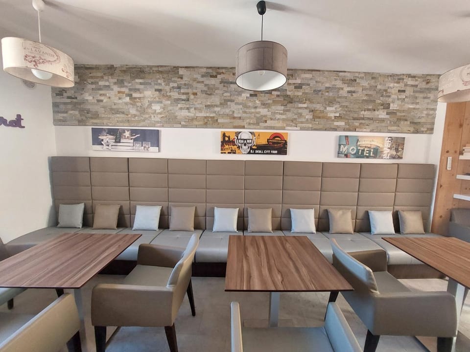 Gîte Bistrot House in Le Mas