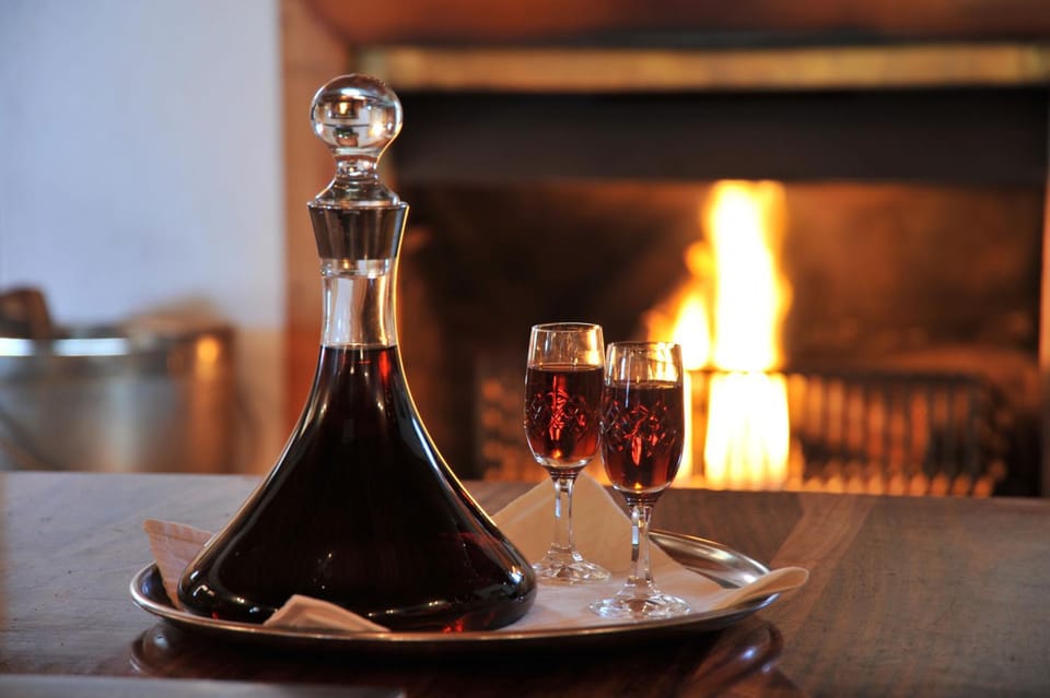 Restaurant/places to eat, Food and drinks