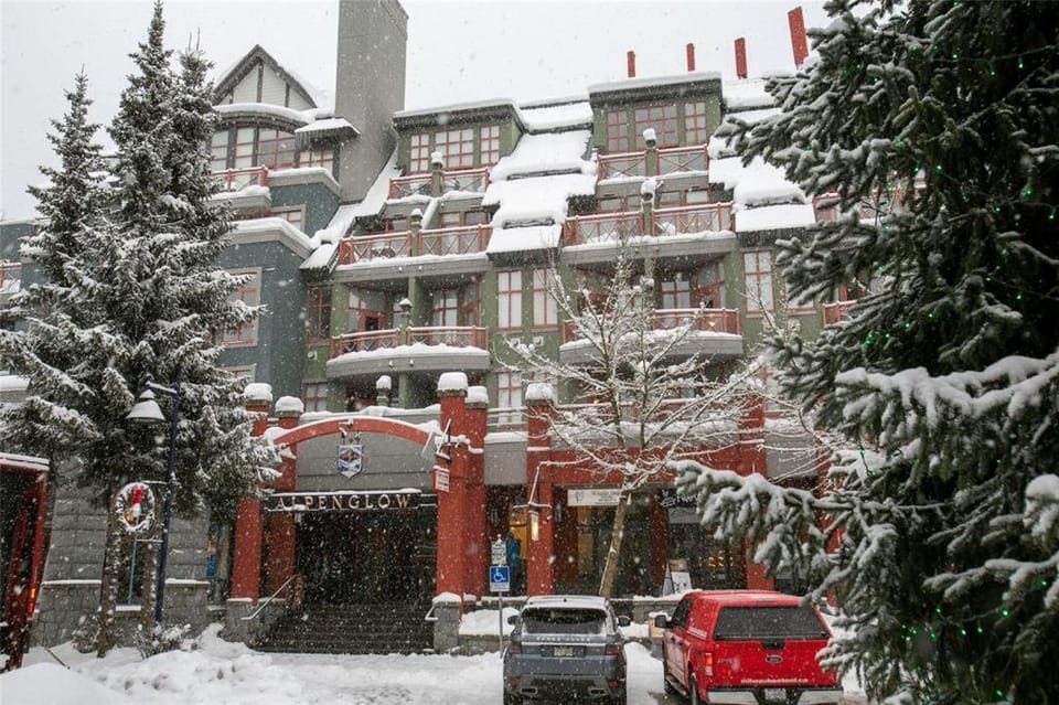 Property building, Winter