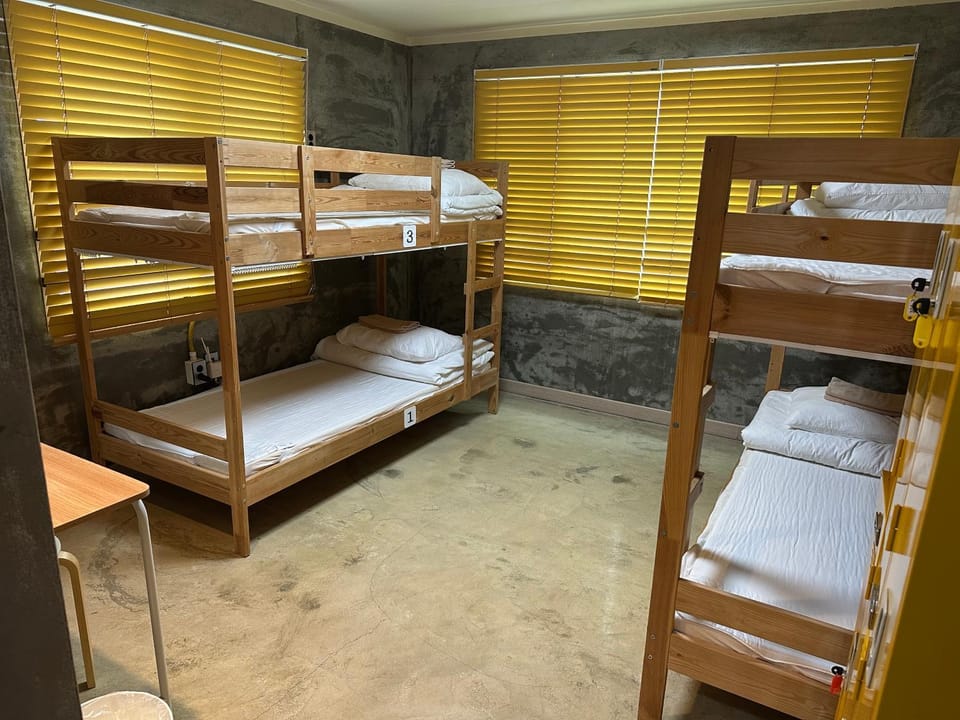 bunk bed