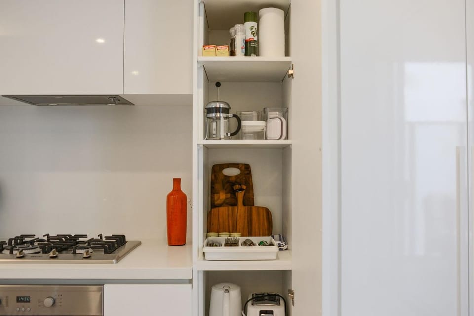 Boutique Stays - The Lincoln Apartment in Melbourne