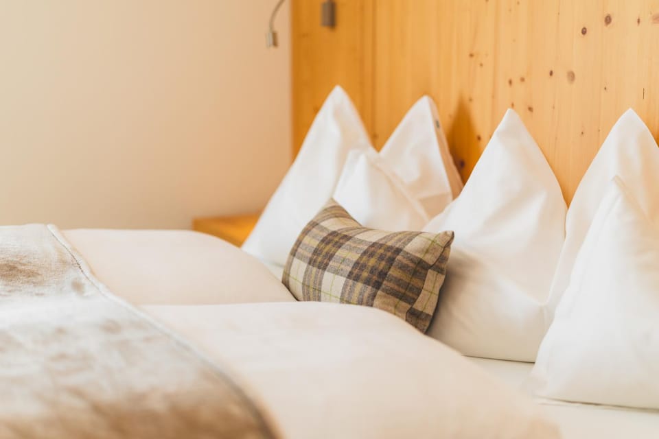 Spring, Bed, Winter, Summer, Ski School, Skiing, Bathroom, TV and multimedia, Coffee/tea facilities, Balcony/Terrace, Photo of the whole room, Seating area, Hiking, Bedroom, Autumn, Breakfast, Buffet breakfast, Bath, internet, towels