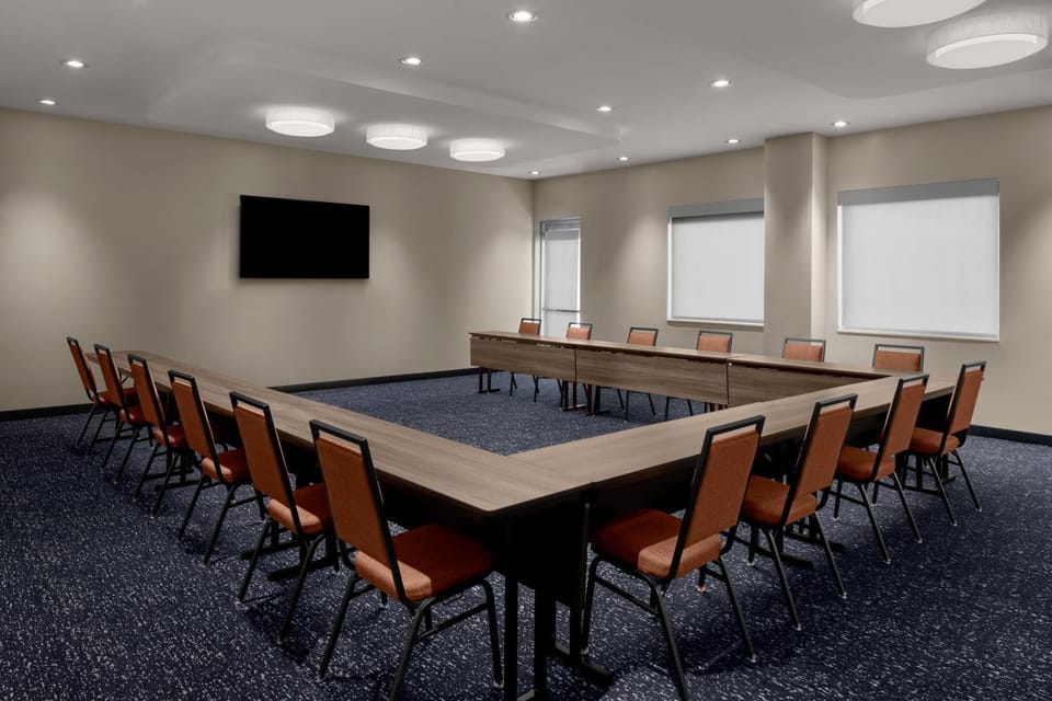 Meeting/conference room