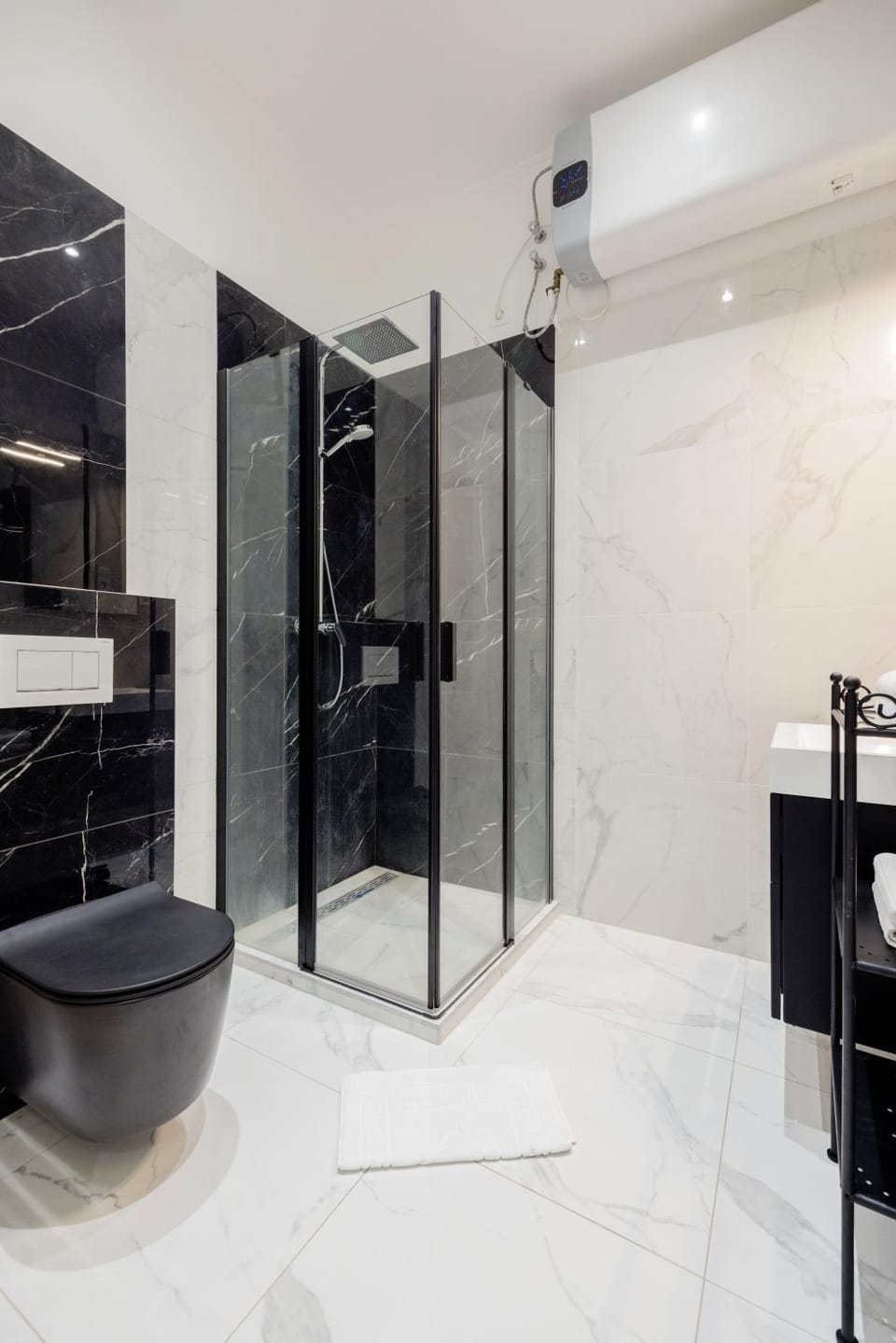 A Golden Star Modern Luxury Apartments and Rooms Budapest Apartment in Budapest